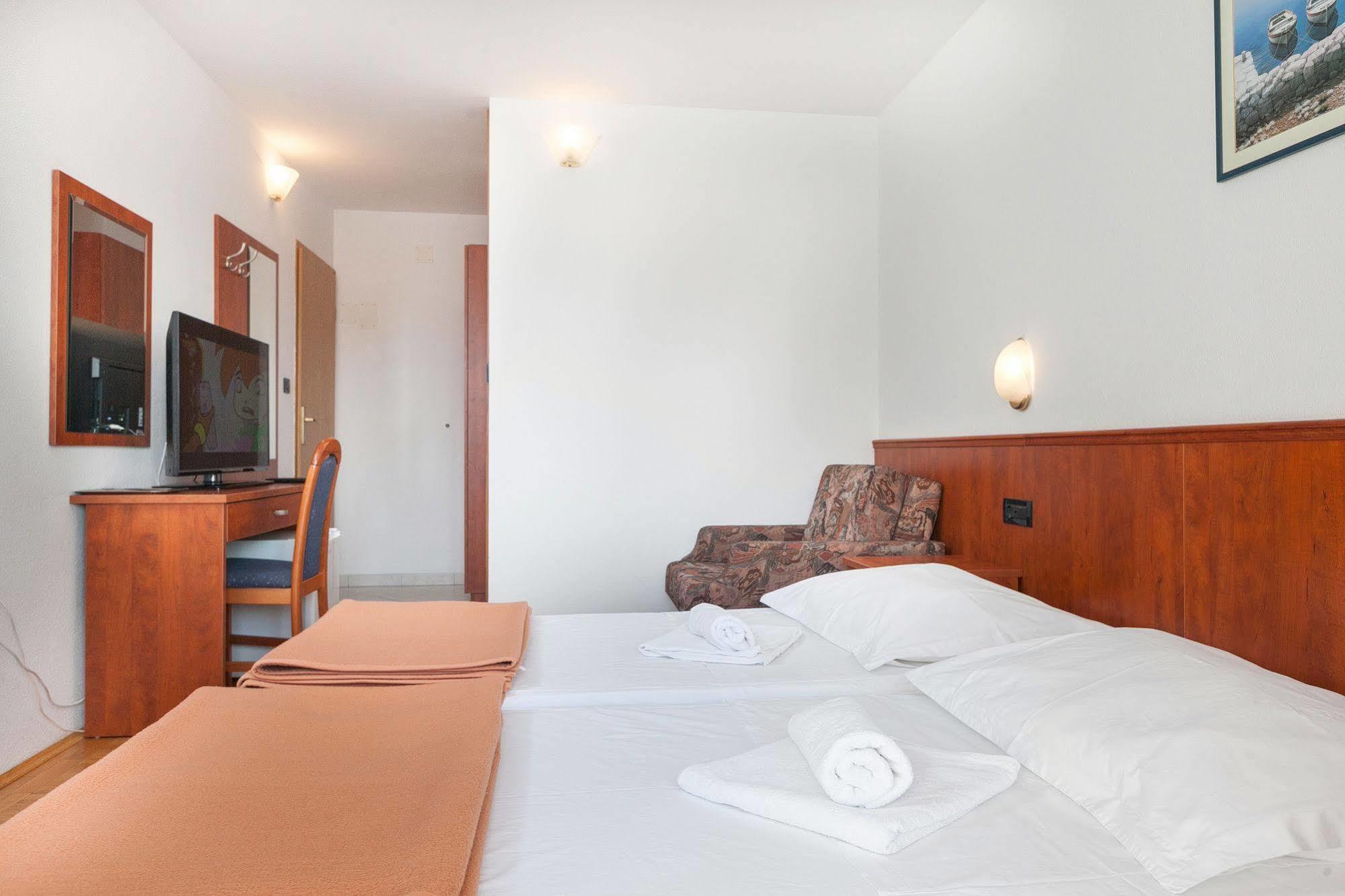 Villa Vinka Tucepi Ngoại thất bức ảnh