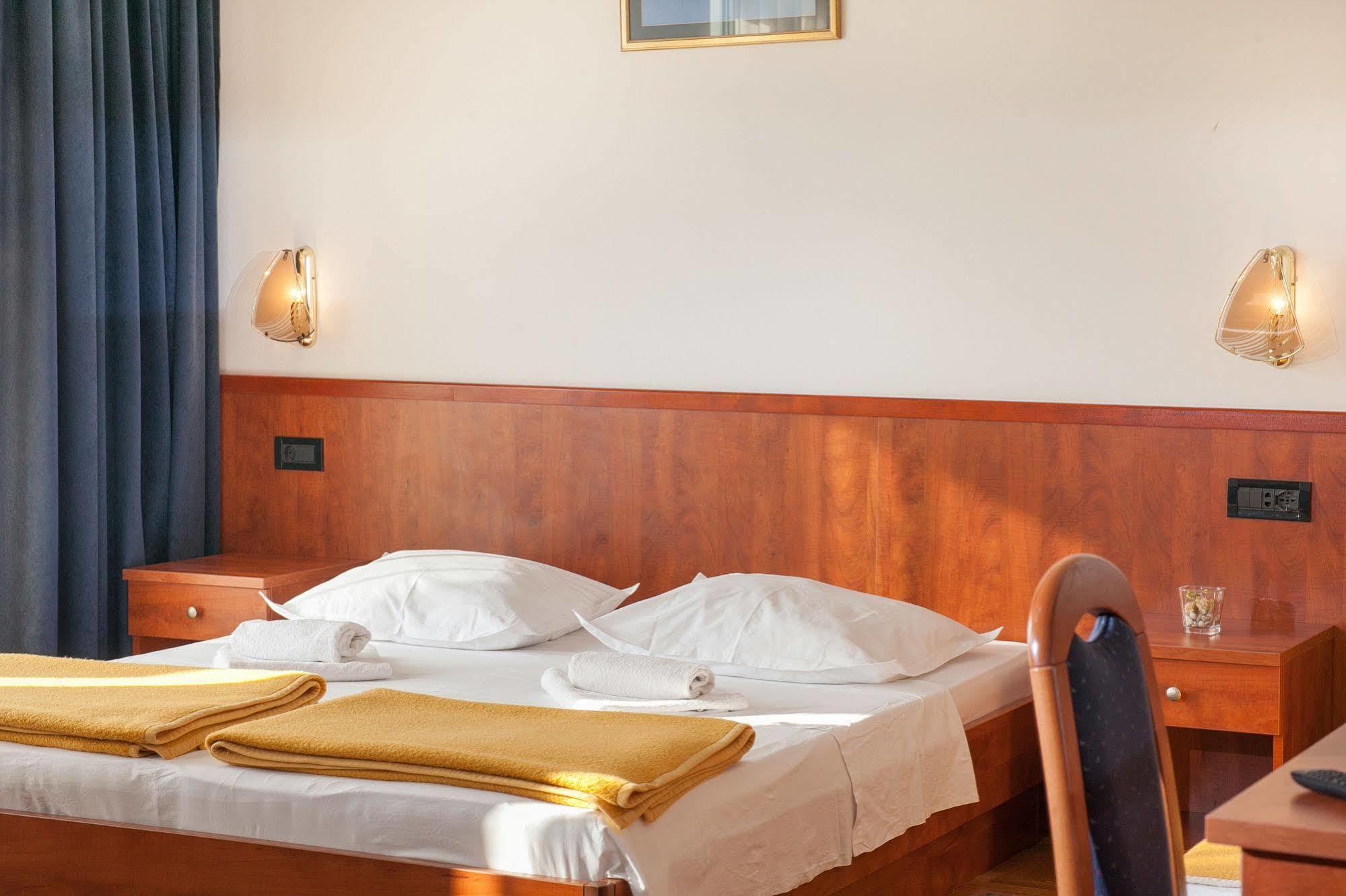 Villa Vinka Tucepi Ngoại thất bức ảnh