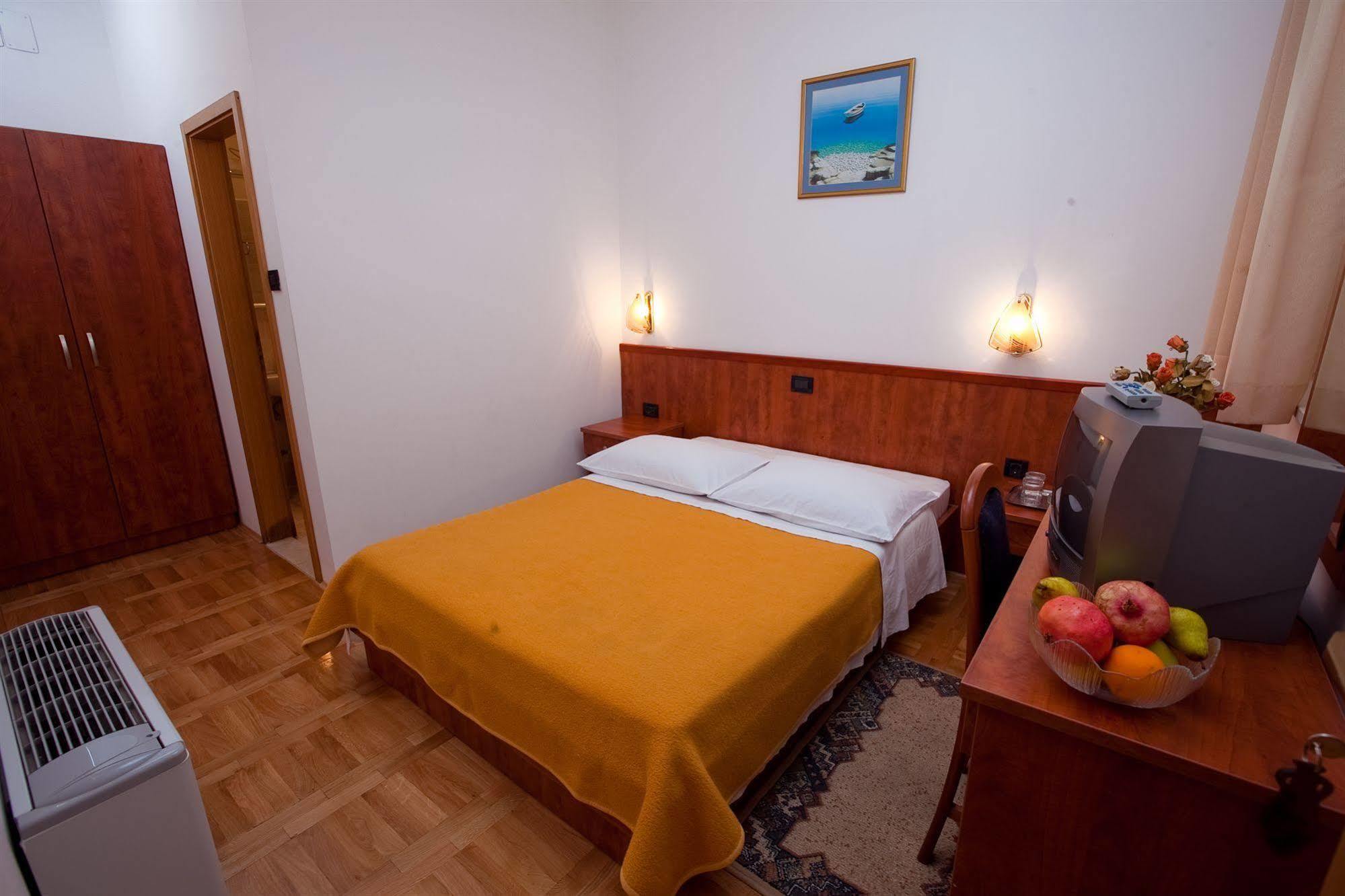 Villa Vinka Tucepi Ngoại thất bức ảnh